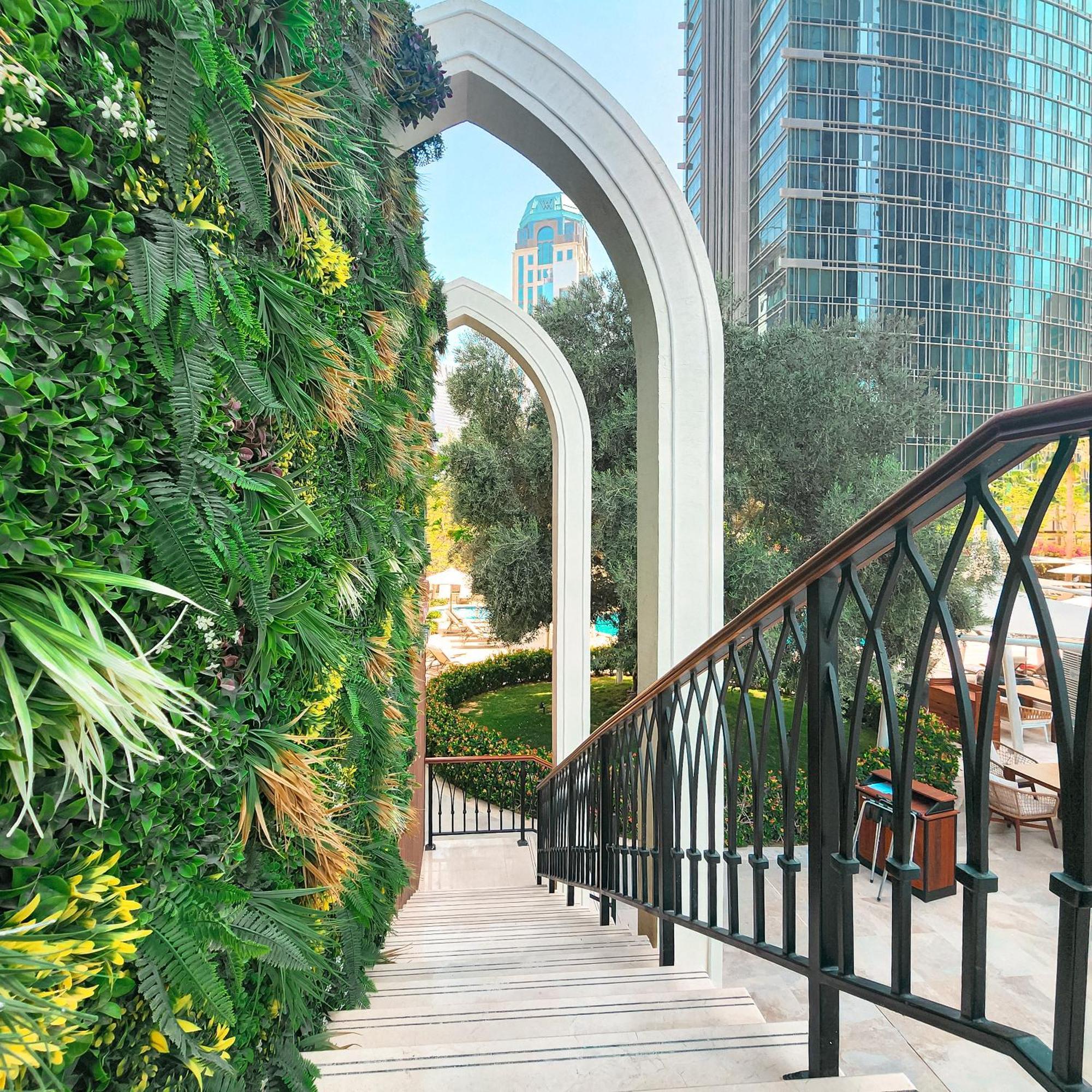 City Centre Rotana Ad-Dauha Zewnętrze zdjęcie The Green Wall at the Four Seasons Hotel, Los Angeles